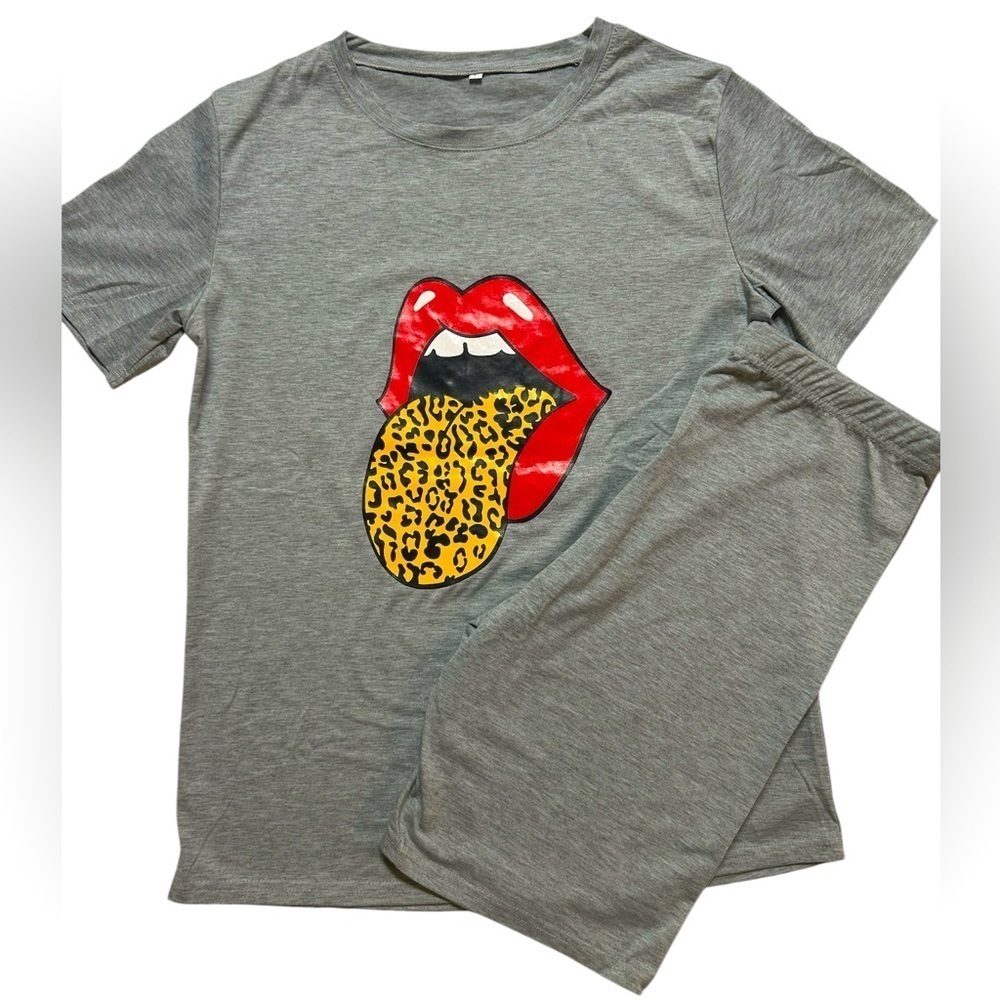 Gray T-Shirt and Shorts Set with Lip Graphic, Size L, NWOT